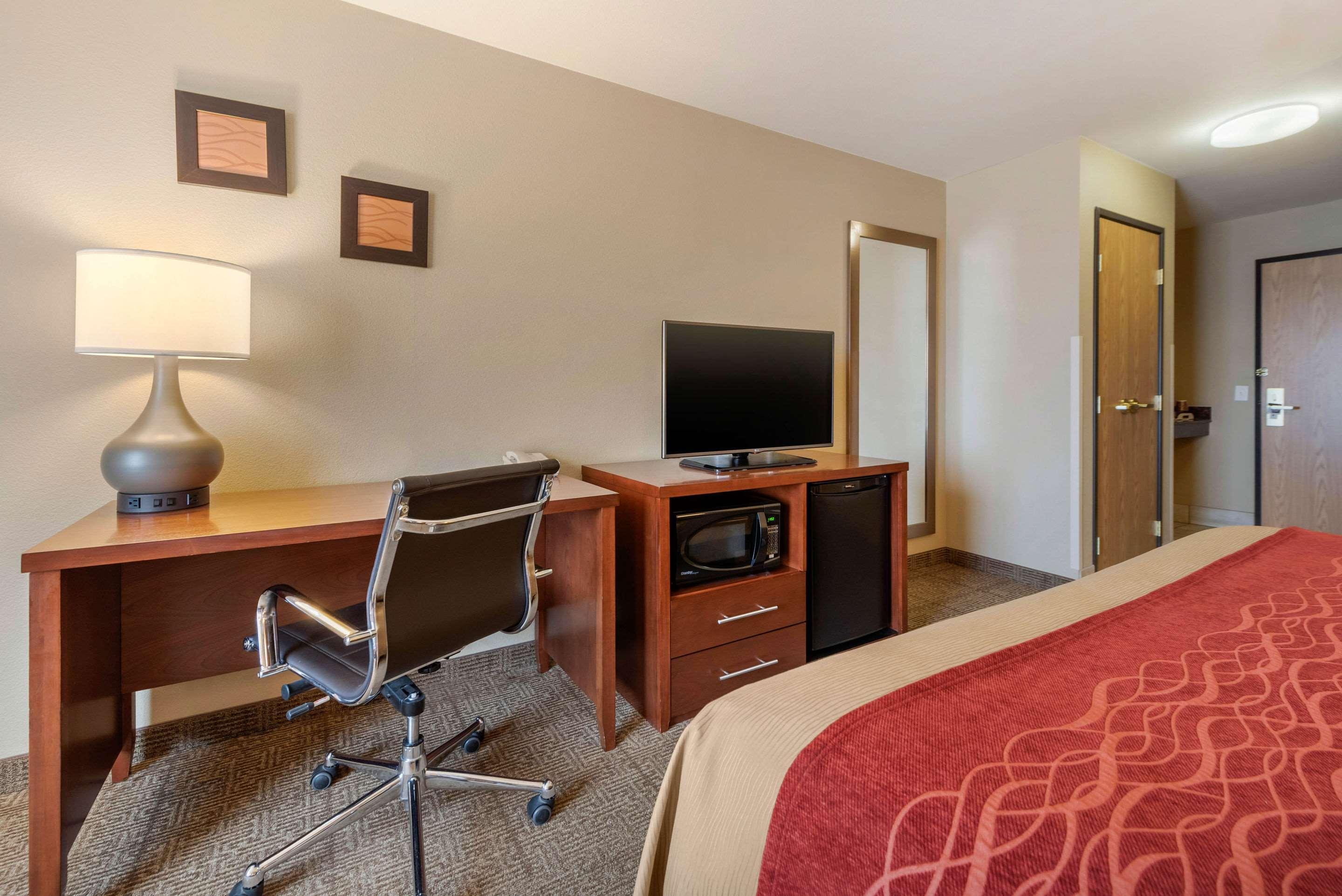 Comfort Inn Limon Zewnętrze zdjęcie