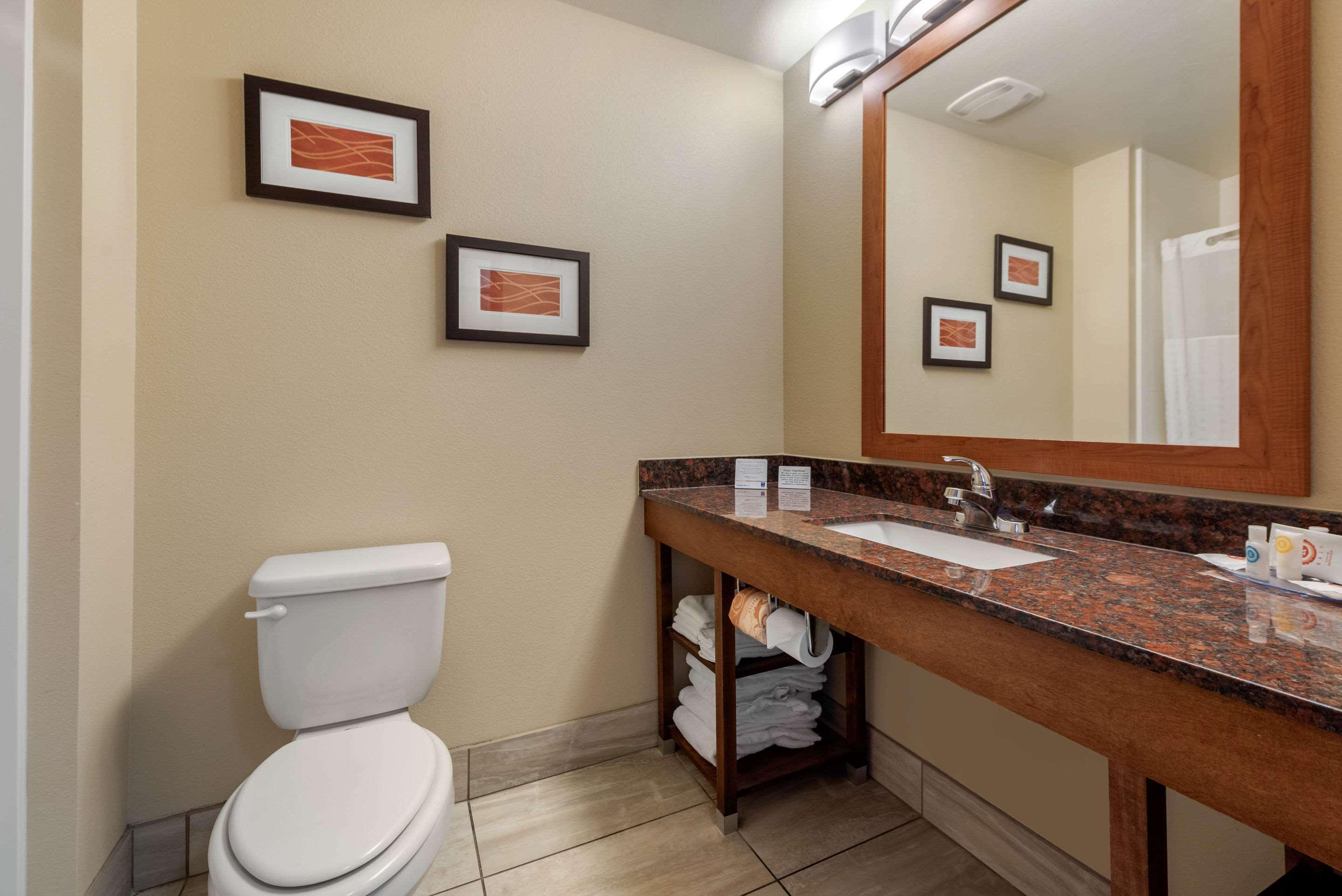 Comfort Inn Limon Zewnętrze zdjęcie